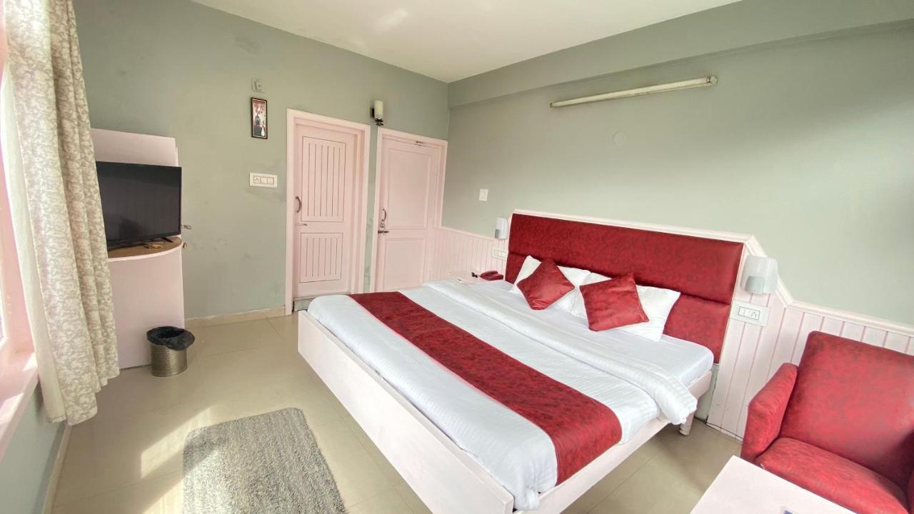 Hotel Meadows Manali Ngoại thất bức ảnh