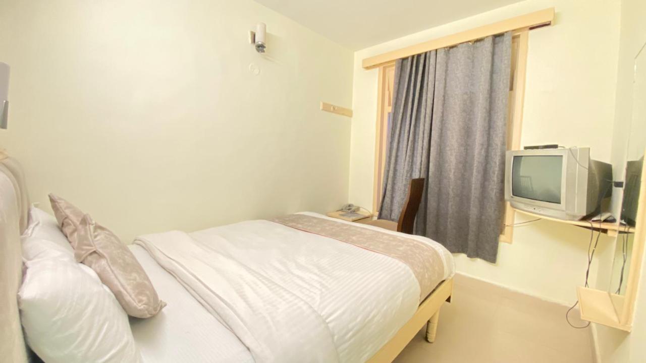 Hotel Meadows Manali Ngoại thất bức ảnh