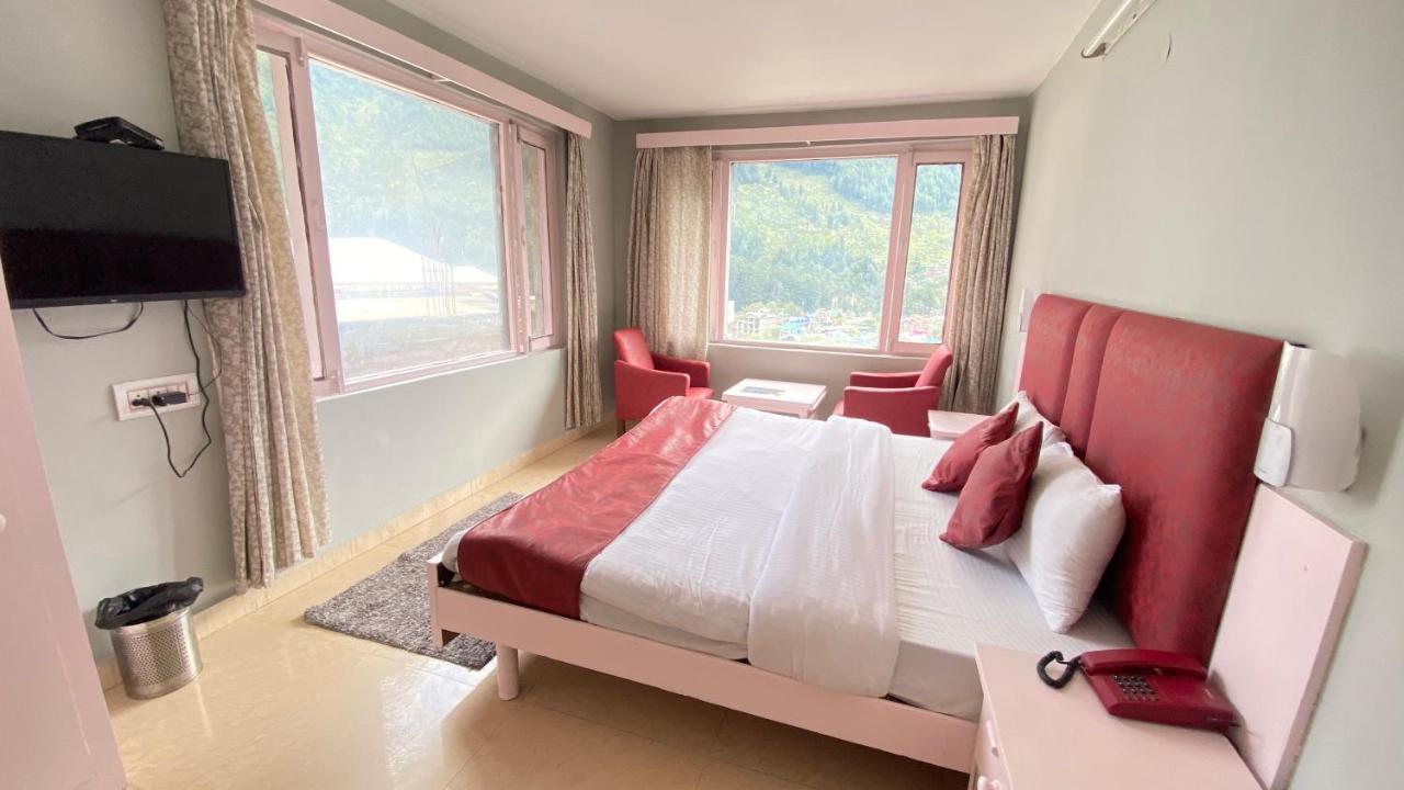 Hotel Meadows Manali Ngoại thất bức ảnh